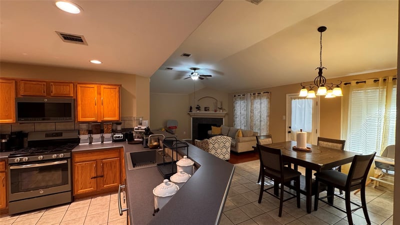 1536 Lorson Loop, Round Rock, TX 78665