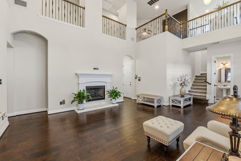 401 Bellagio DR, Lakeway, TX 78734