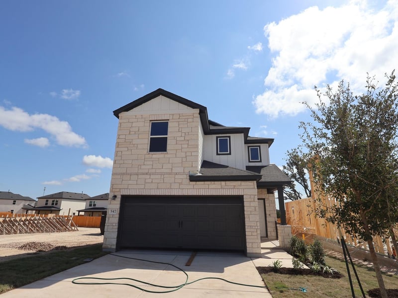 547 Bishop Wood RD, Dripping Springs, TX 78620