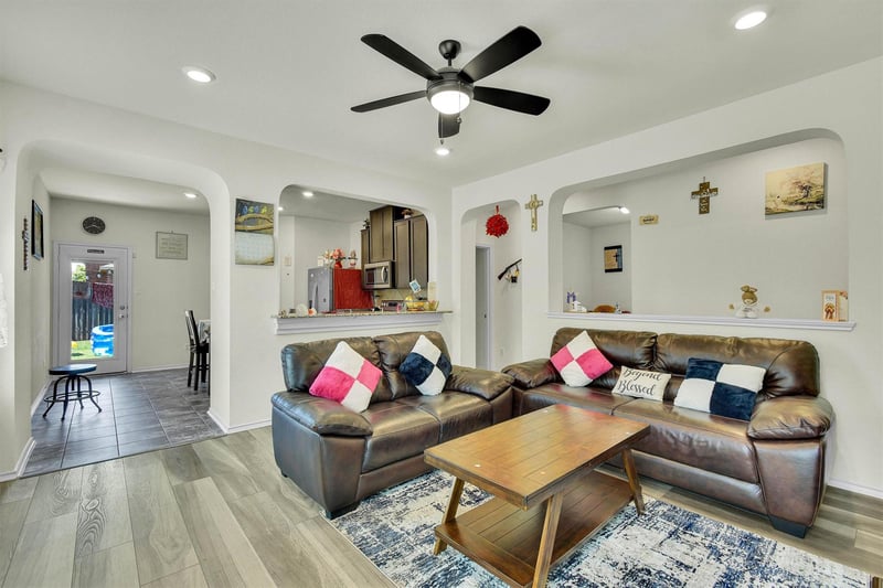 2950 E Old Settlers BLVD #70, Round Rock, TX 78665