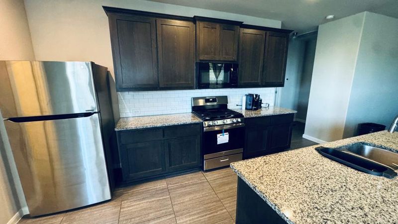 7932 Castelardo PL, Round Rock, TX 78665