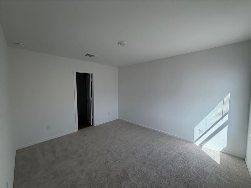 309 Rockies RD, Hutto, TX 78634