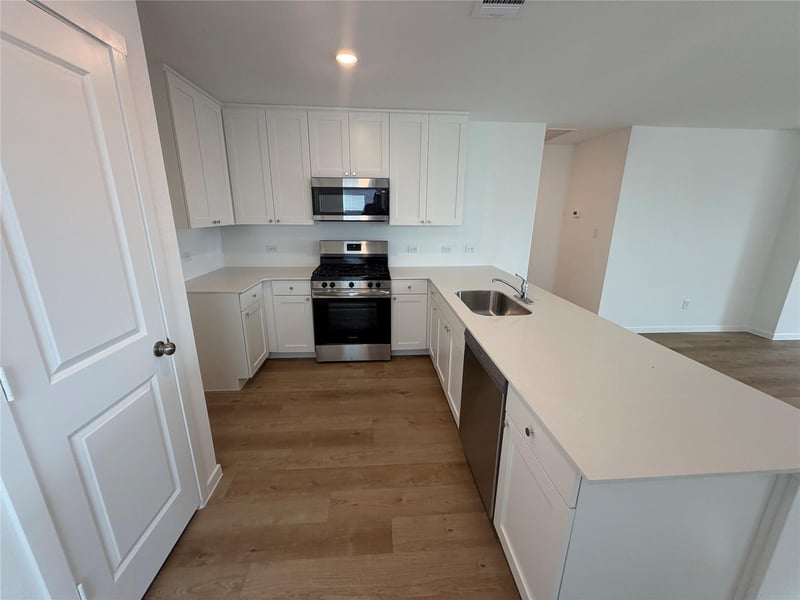 309 Rockies RD, Hutto, TX 78634