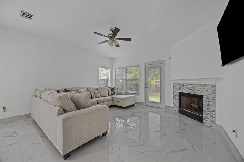 11808 Bastrop ST, Manor, TX 78653