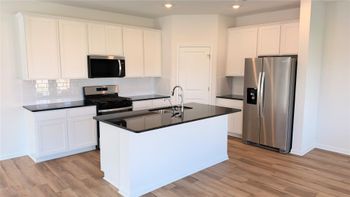416 Wild Spur LN, Liberty Hill, TX 78642