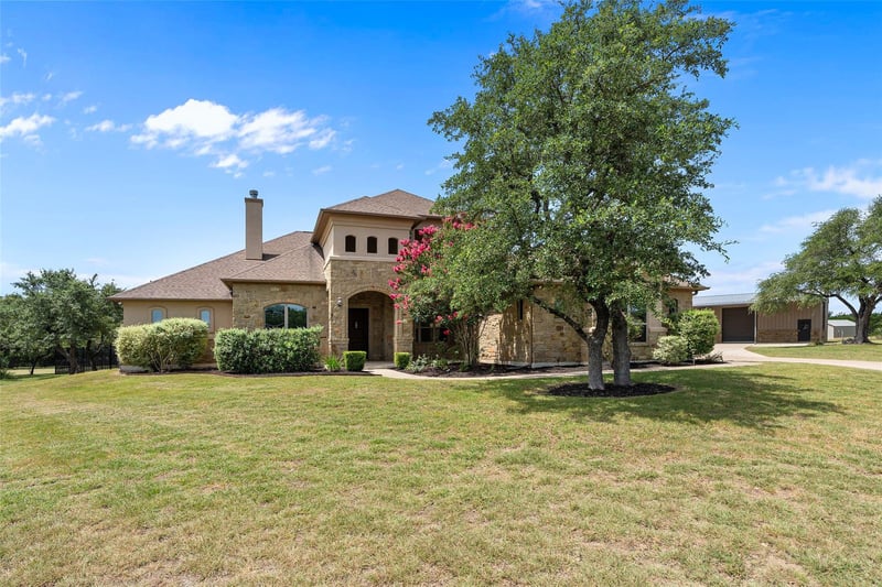 149 Sunrise CIR, Liberty Hill, TX 78642