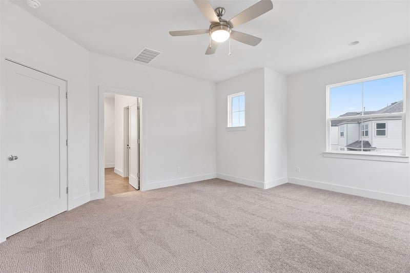 1531 N Red Bud LN #28, Round Rock, TX 78665