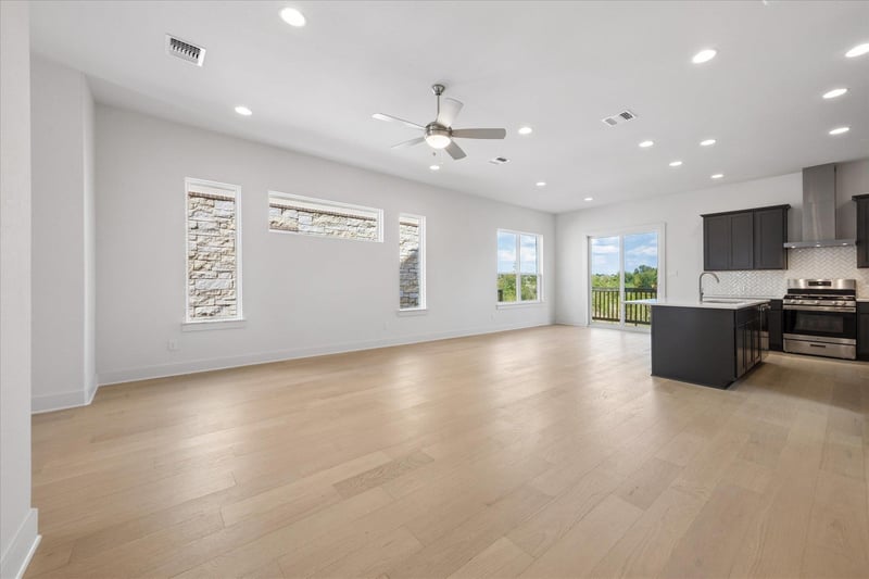 1531 N Red Bud LN #26, Round Rock, TX 78665