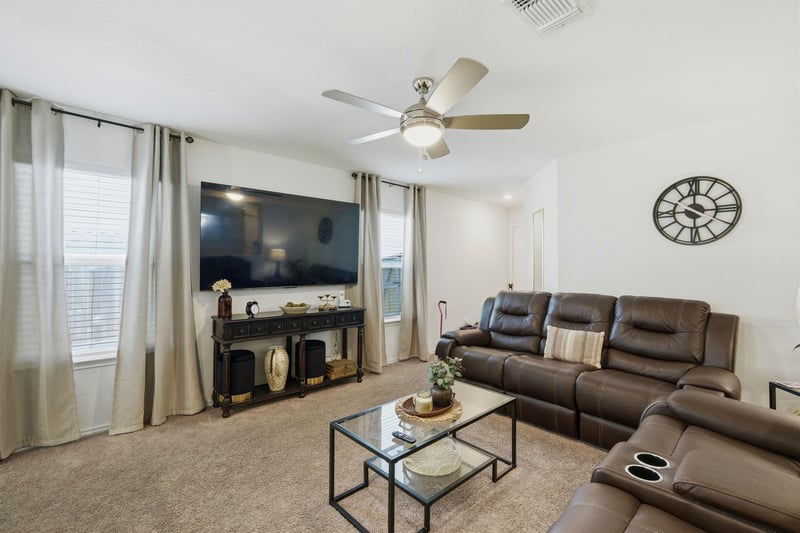 220 Lucky Texan RD, Jarrell, TX 76537
