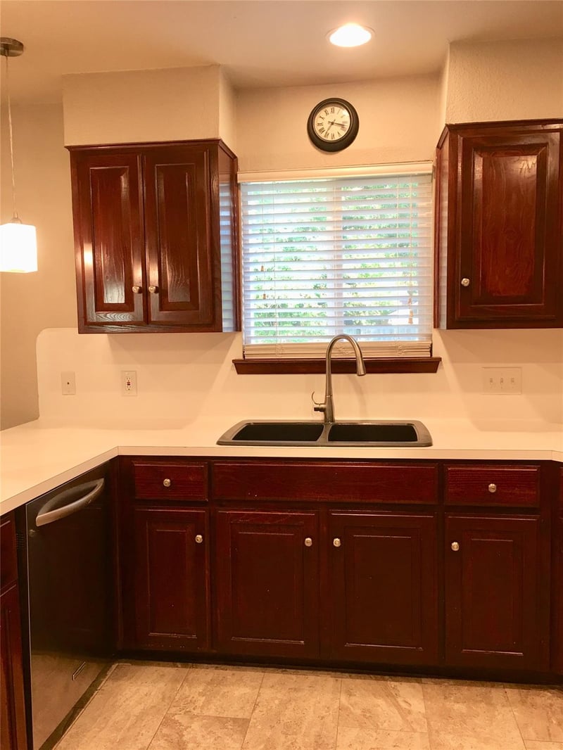 1403 Beth LN, Round Rock, TX 78664