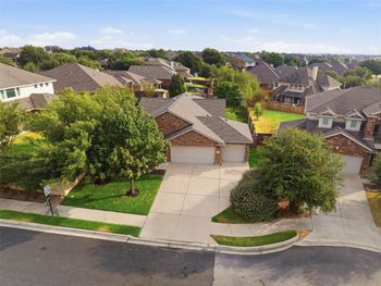 4196 Woodhaven TRL, Round Rock, TX 78665