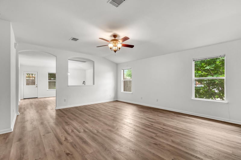 609 Golden Gate DR, Leander, TX 78641