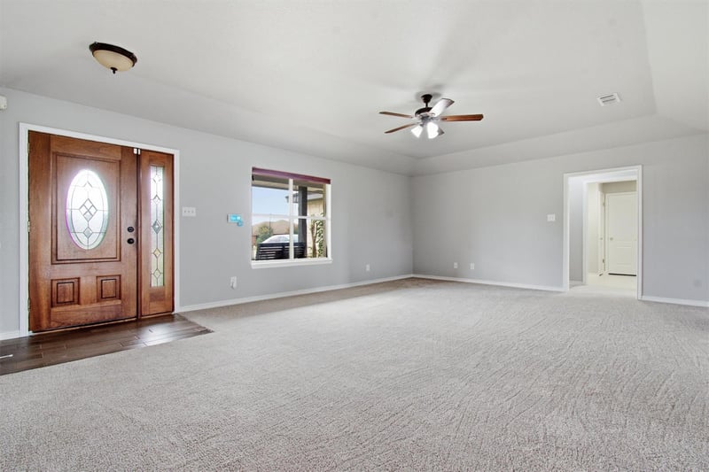 325 Meadow Valley Loop, Jarrell, TX 76537