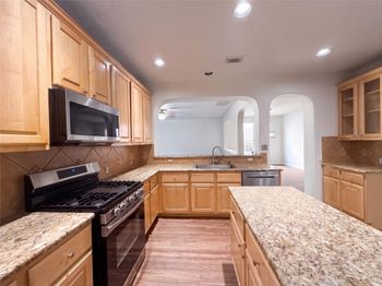 2404 Danciger LN, Cedar Park, TX 78613