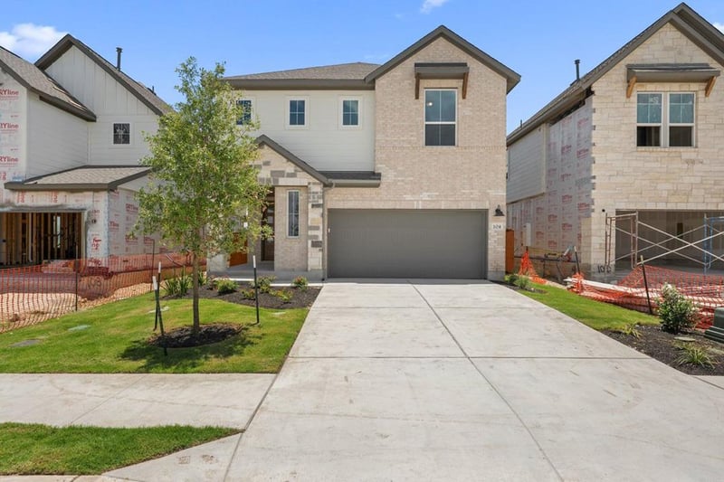 104 Balboa Dr, Liberty Hill, TX 78642
