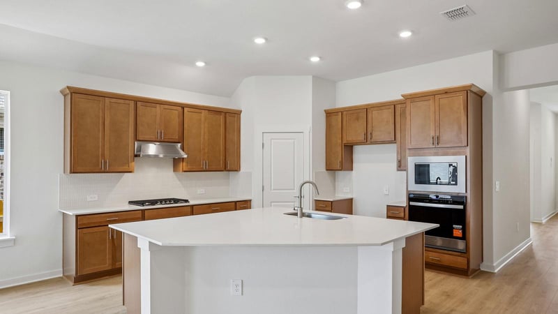 429 Eagle Canyon DR, Leander, TX 78641
