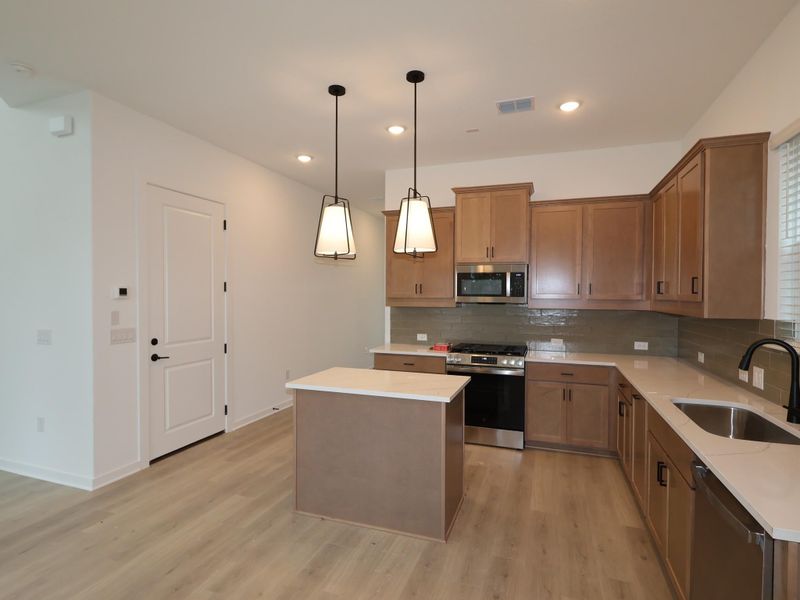 2301 Spokane DR, Leander, TX 78641