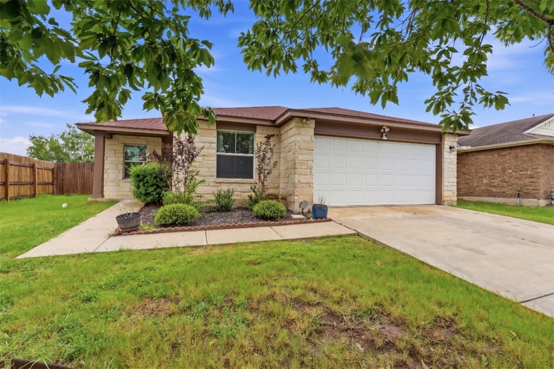 18512 Great Falls DR, Manor, TX 78653