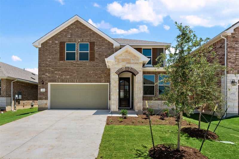 275 Crater Lake DR, Dripping Springs, TX 78620