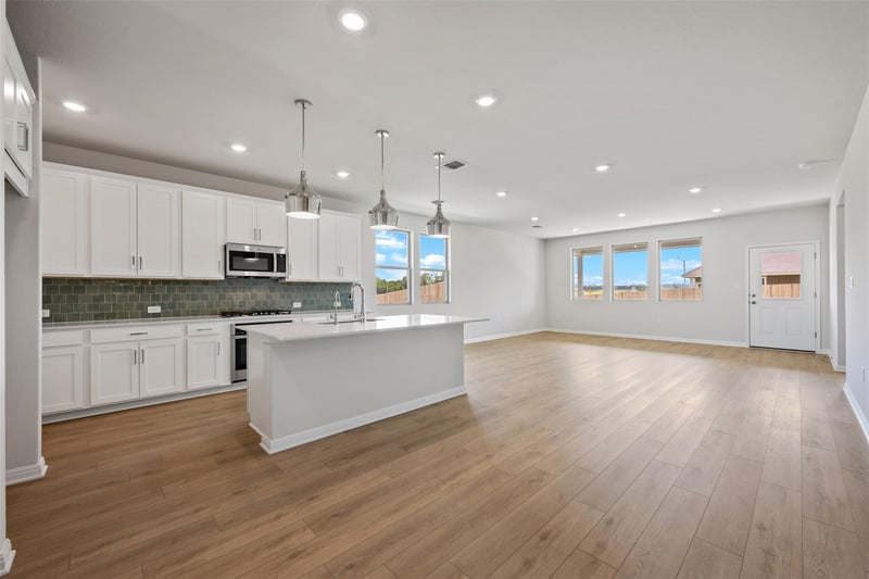 283 Crater Lake DR, Dripping Springs, TX 78620