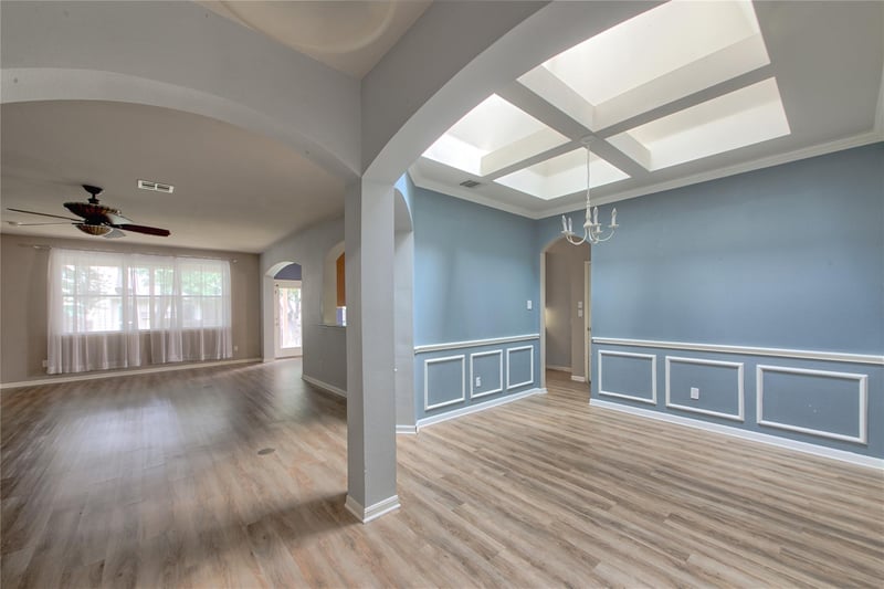 313 Olmos DR, Leander, TX 78641