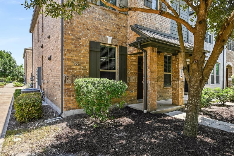 7220 Wyoming Springs Drive DR #604, Round Rock, TX 78681