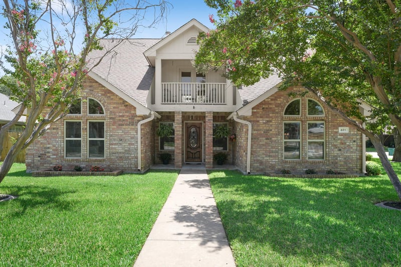 601 Maplewood CIR, Pflugerville, TX 78660