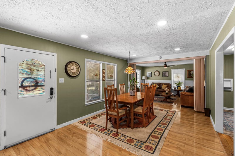 133 Sherwood ST, San Marcos, TX 78666