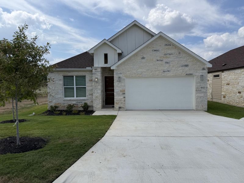 134 Pinehurst ST, Meadowlakes, TX 78654
