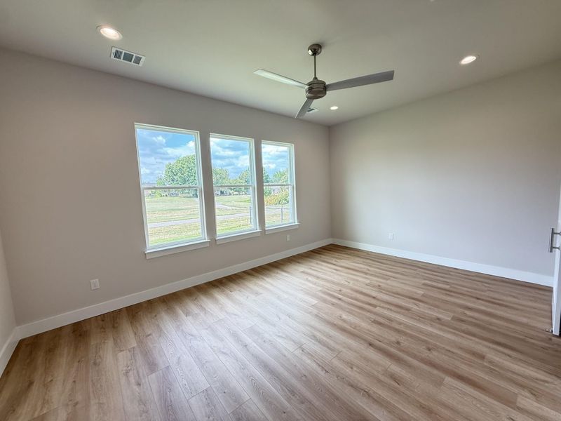 134 Pinehurst ST, Meadowlakes, TX 78654