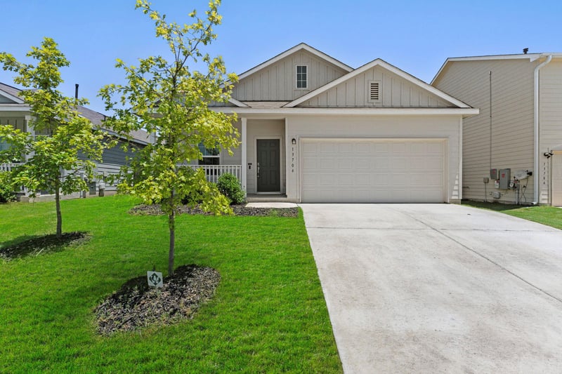 13704 Tordillo DR, Elgin, TX 78621