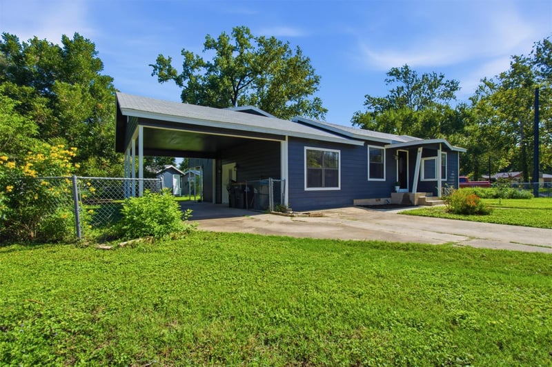 901 Barbara DR, San Marcos, TX 78666