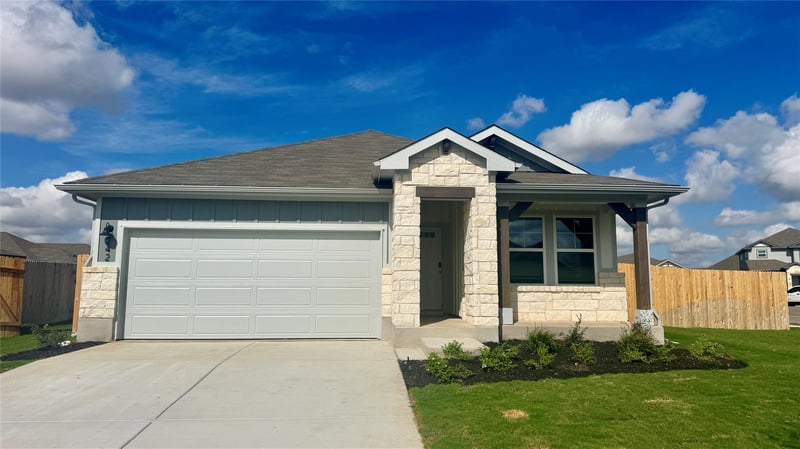242 Red Tail Hawk LN, Cedar Creek, TX 78612