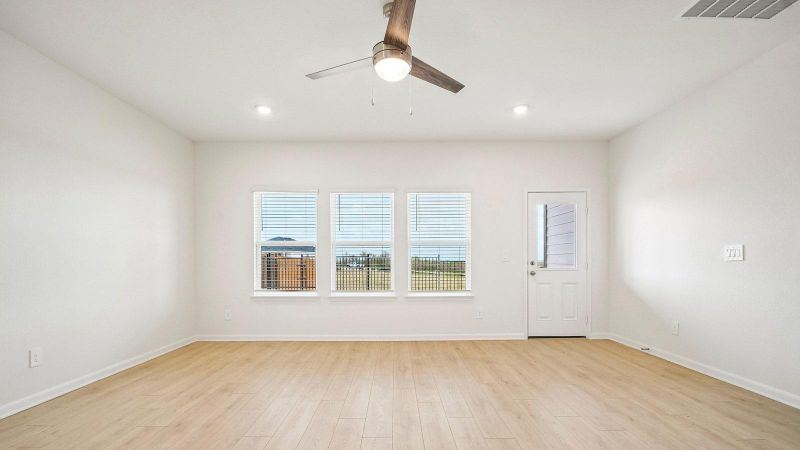14904 Frog Pond CV, Del Valle, TX 78617