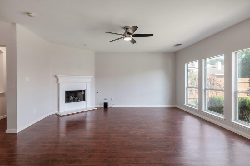 20516 Farm Pond LN, Pflugerville, TX 78660