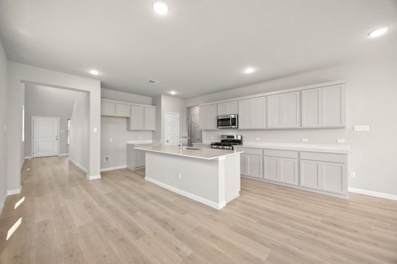 207 Hornet ST, Elgin, TX 78621