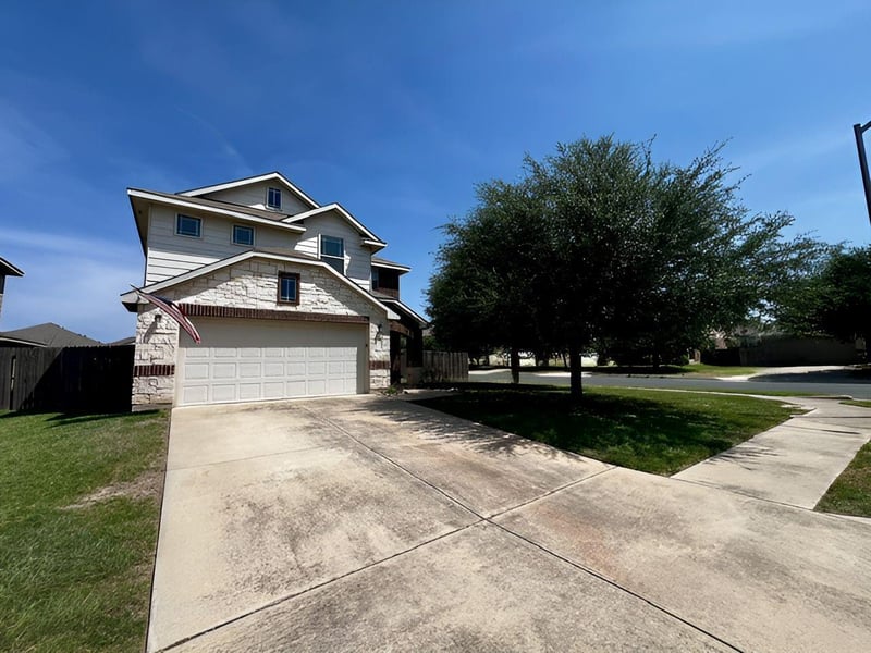 100 Magpie Goose LN, Leander, TX 78641