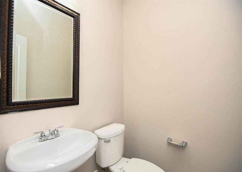 621 Hot Spring VLY, Buda, TX 78610