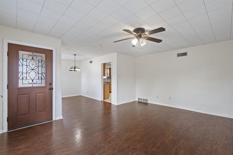 1119 Kent ST, Taylor, TX 76574