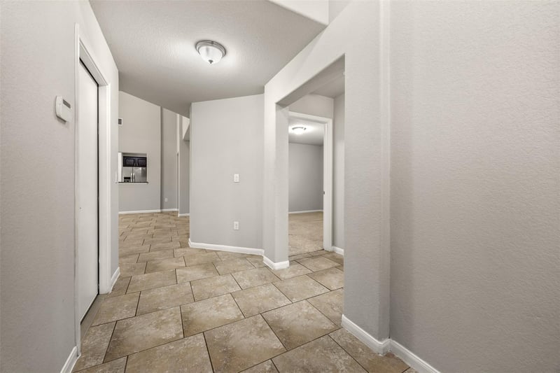2429 Leonards Ps, Leander, TX 78641