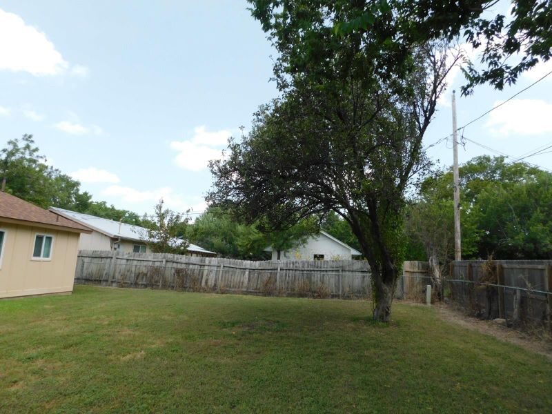 1902 Aberdeen DR, Round Rock, TX 78664