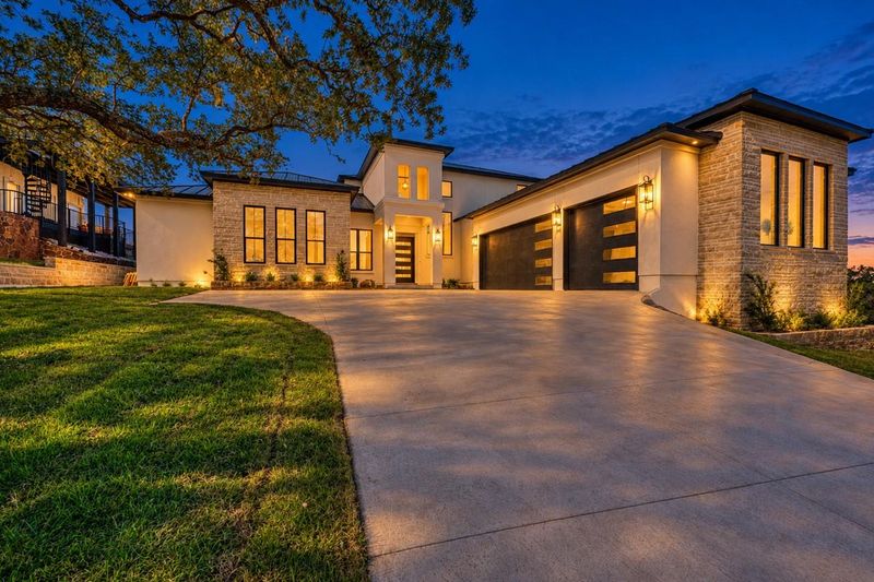 322 Spider Valley DR, Horseshoe Bay, TX 78657