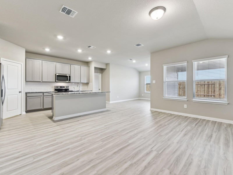 129 Sleep HOLW, Jarrell, TX 76537