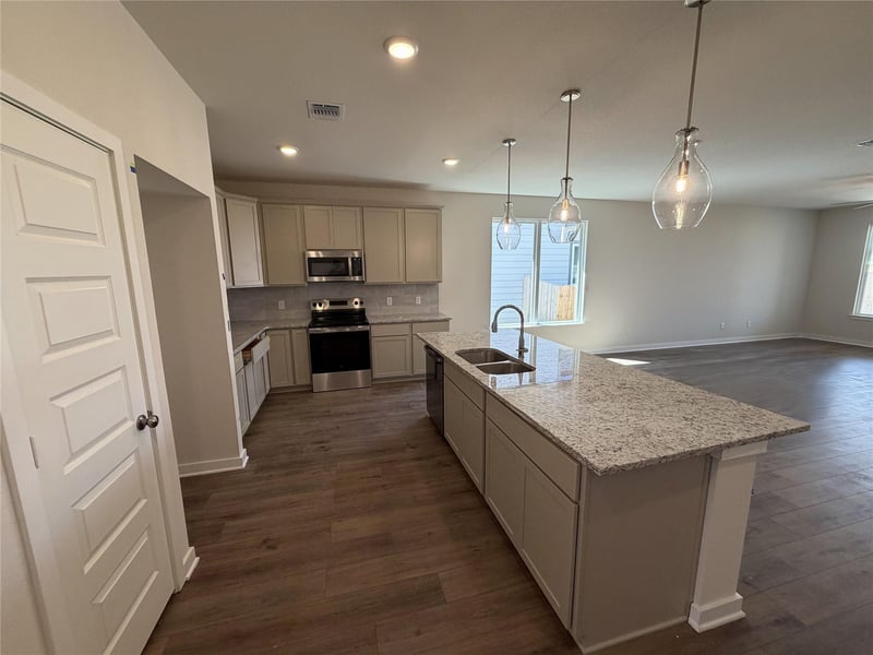 254 Gus Loop, Jarrell, TX 78626