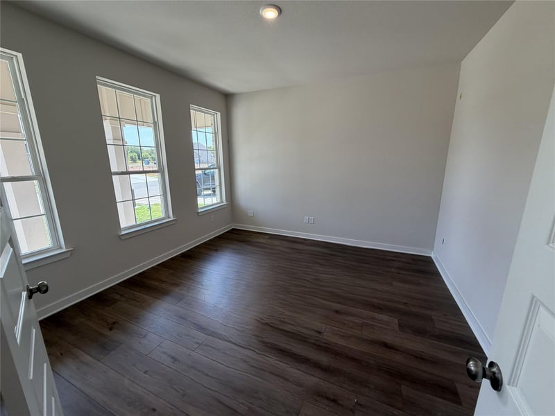 254 Gus Loop, Jarrell, TX 78626