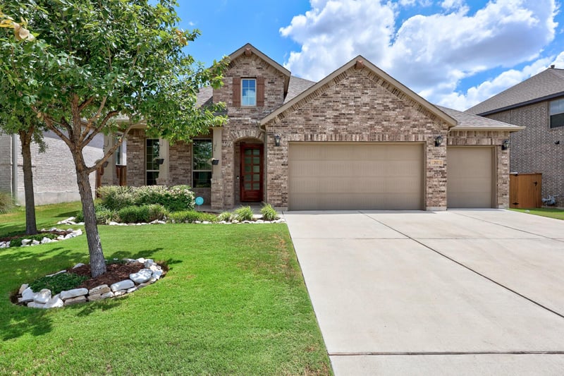 712 Whitetail DR, Round Rock, TX 78681