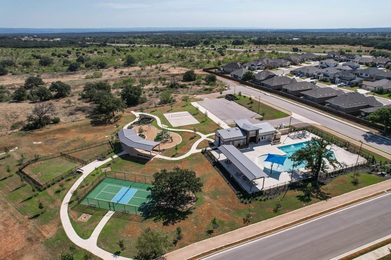 121 Plumbago LN, Marble Falls, TX 78654