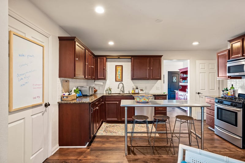 2500 W 12th ST, Austin, TX 78703