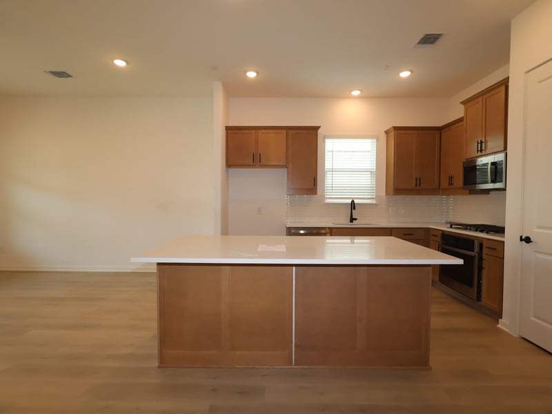 466 Bishop Wood RD, Dripping Springs, TX 78620
