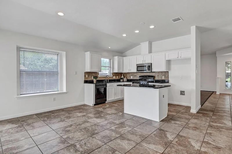 16601 Jadestone DR, Leander, TX 78641